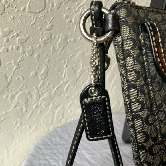 Coach: Black & Gray Signature Wristlet/Clutch- Silver Tone - Picture 2 of 14